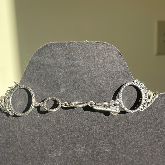 Stunner!! Silver tones & Rhinestones Vintage Multi strand necklace - Picture 3 of 4